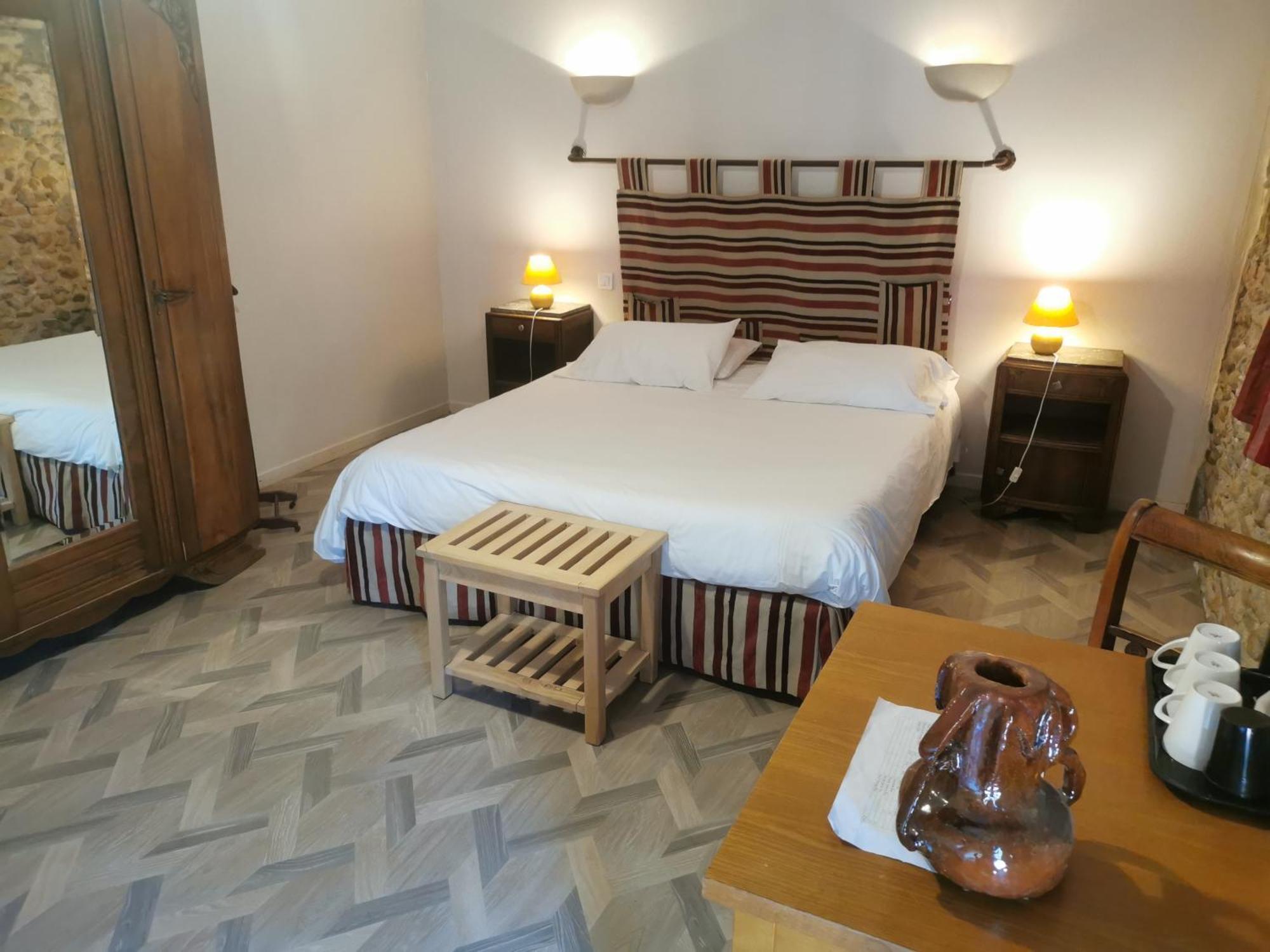 ホテル Domaine Du Mas Bazan アレニャ 部屋 写真