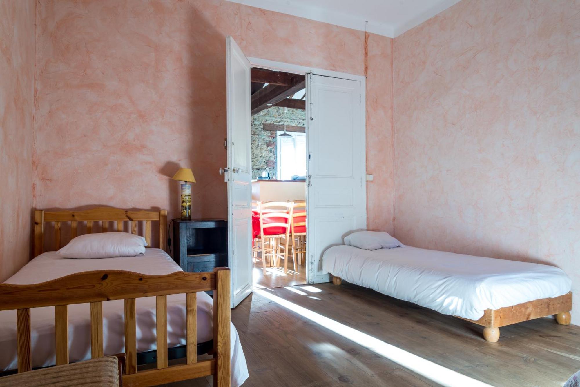 ホテル Domaine Du Mas Bazan アレニャ 部屋 写真