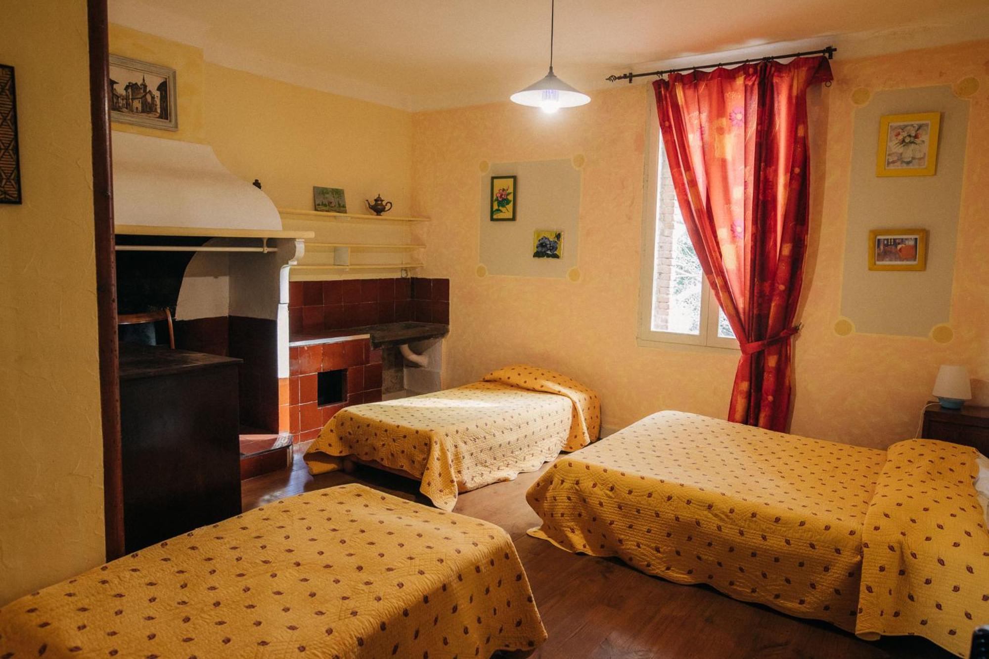 ホテル Domaine Du Mas Bazan アレニャ 部屋 写真